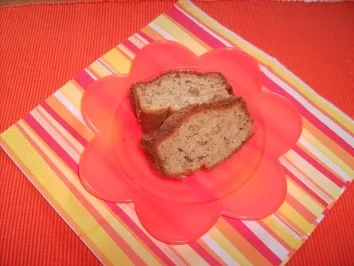 Nuss-Apfelmus-Kuchen - Rezept