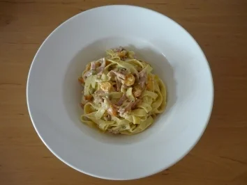 Bandnudeln mit Frischkäsesoße - Rezept