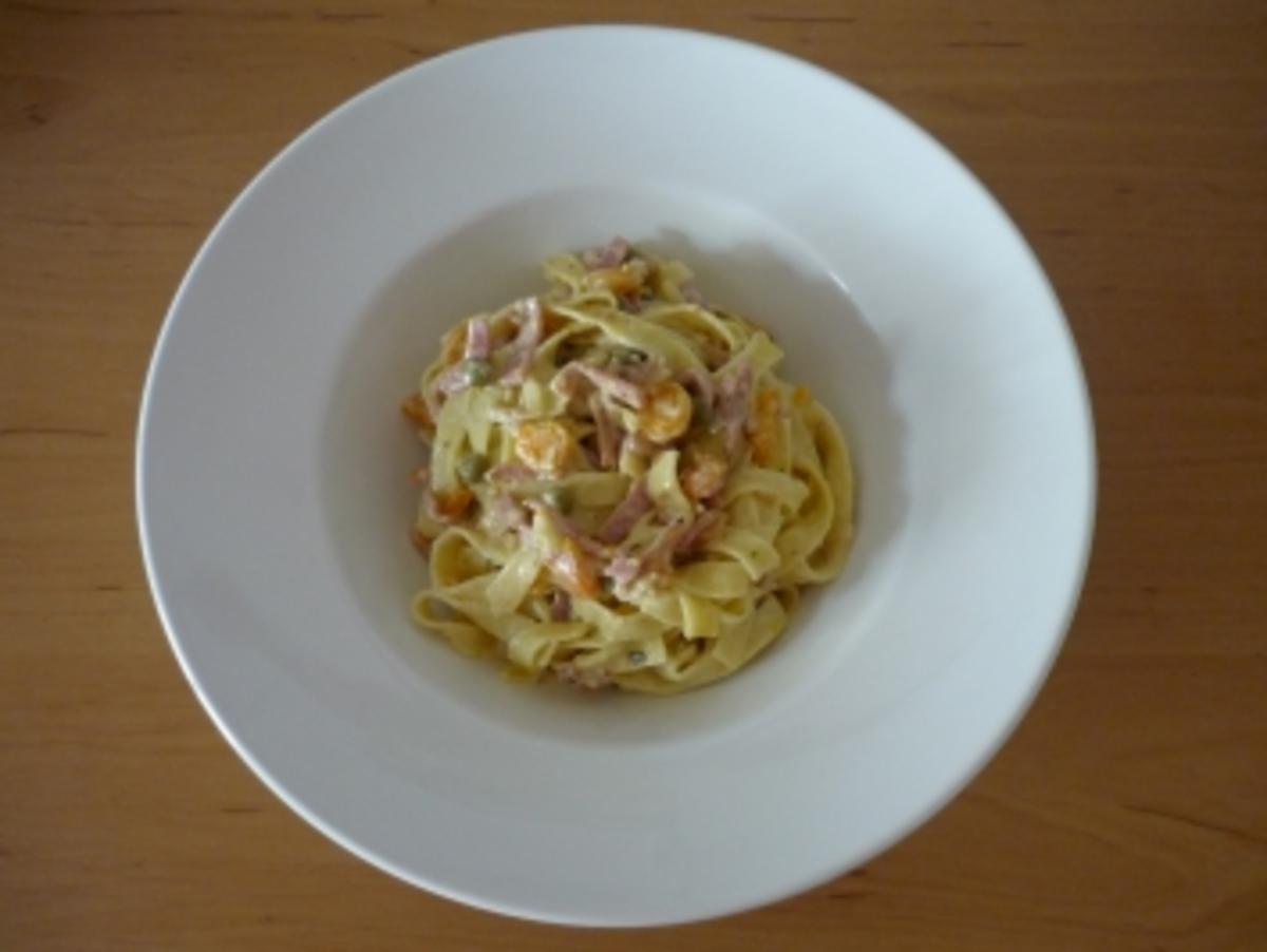 Bandnudeln mit Frischkäsesoße - Rezept - kochbar.de