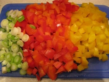 Nudeln mit Gemüse-Käse-Sahne-Sauce - Rezept