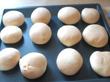 Rezept: Hamburger Brötchen Hamburger Brötchen - Rezept