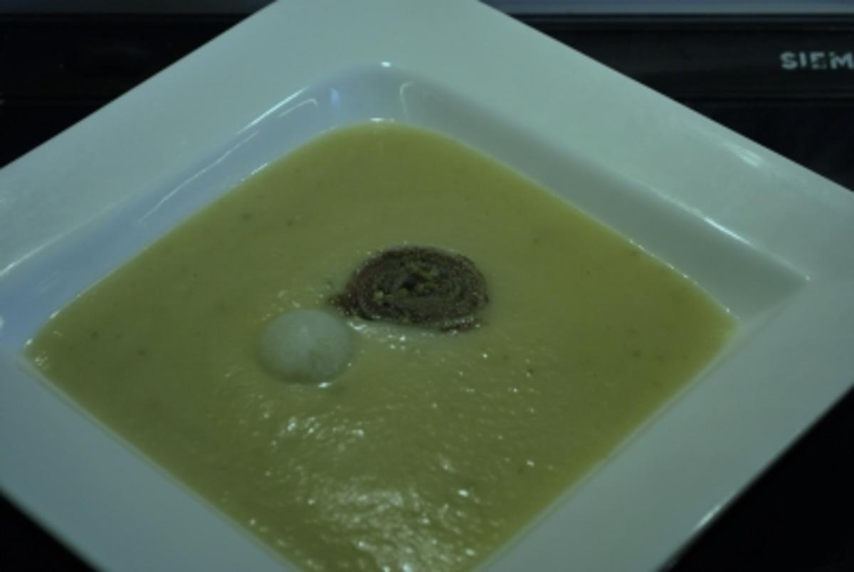 Kohlrabi-Creme-Suppe mit Pesto - Rezept