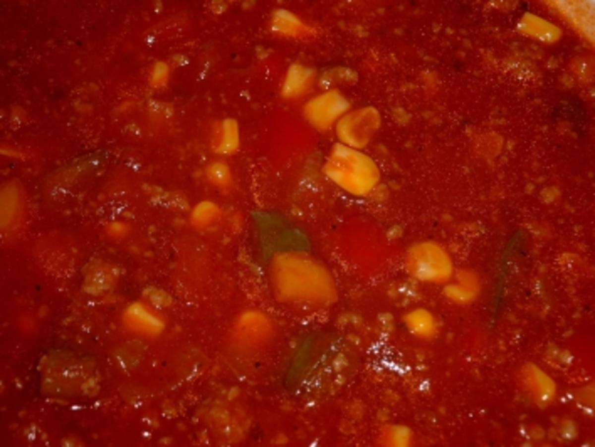 Rote Pizza-Suppe mit Hackfleisch - Rezept - Bild Nr. 2