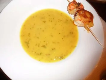 Rezept: Ingwer-Kartoffelsüppchen mit Garnelen Ingwer-Kartoffelsüppchen mit Garnelen - Rezept