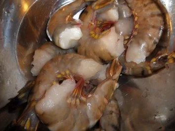 Rezept: Ingwer-Kartoffelsüppchen mit Garnelen Bild Nr. 4 Ingwer-Kartoffelsüppchen mit Garnelen - Rezept - Bild Nr. 4