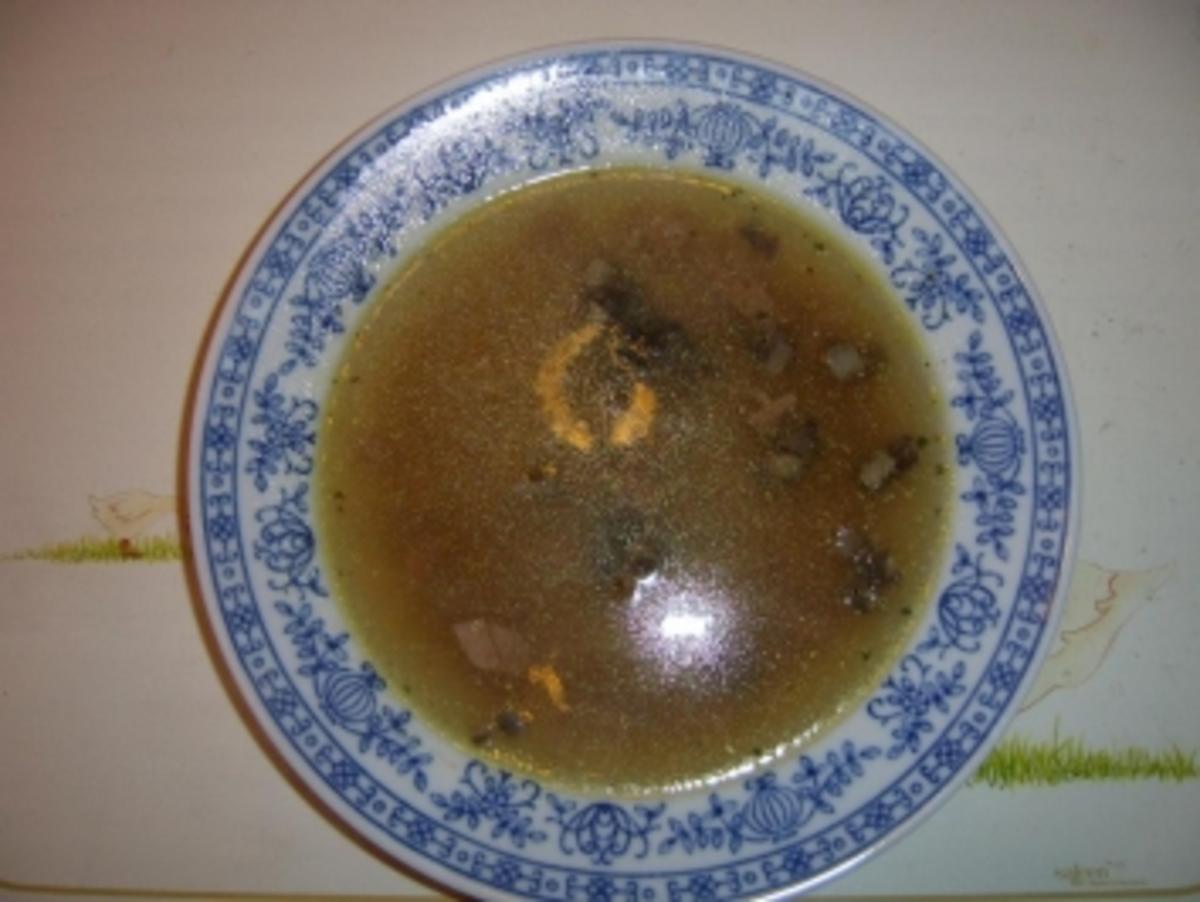 Falsche Wurstbrühsuppe auf die Schnelle - Rezept