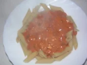 Tomatensauce mit Frischkäse und Champignongs - Rezept