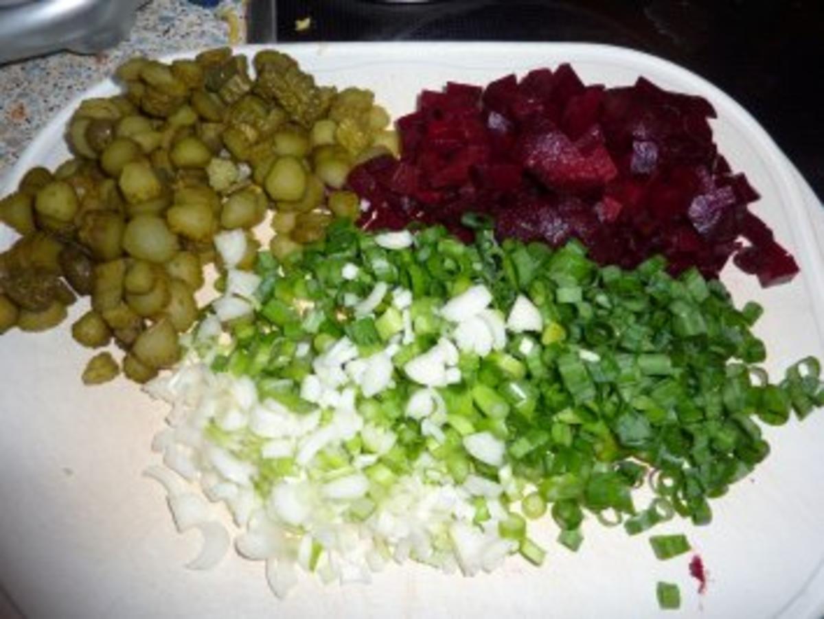 Salate: Kartoffelsalat mit Rote Bete - Rezept - Bild Nr. 2