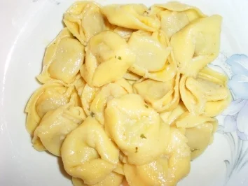 Tortellini mit Butter und Salbei - Rezept