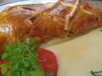 Frischer Spargel im Blätterteigmantel eine Spezialität - Rezept