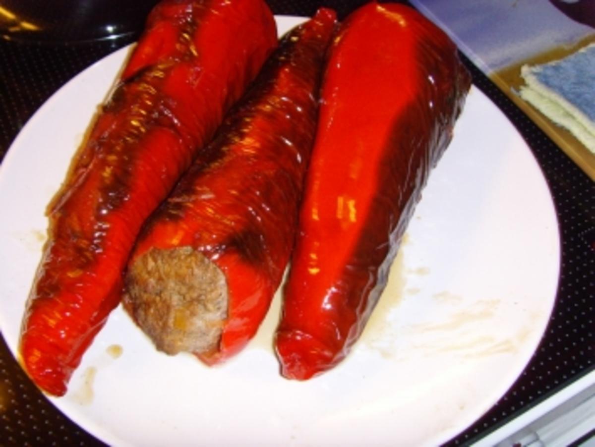 Scharf gefüllte Paprika mit Hackfleisch… - Rezept