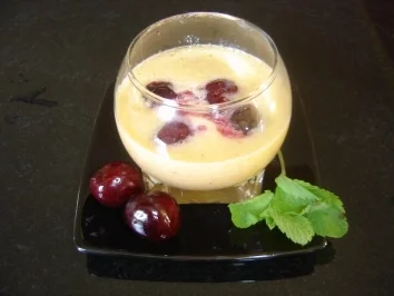 HONIGMELONE MIT FLAMBIERTEN KIRSCHEN - Rezept