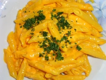 Rezept: Penne allo zafferano Penne allo zafferano - Rezept