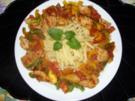 Puten-Gulasch mit Gemüse-Soße süß/scharf - Rezept
