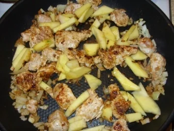 Puten-Gulasch mit Gemüse-Soße süß/scharf - Rezept - Bild Nr. 4