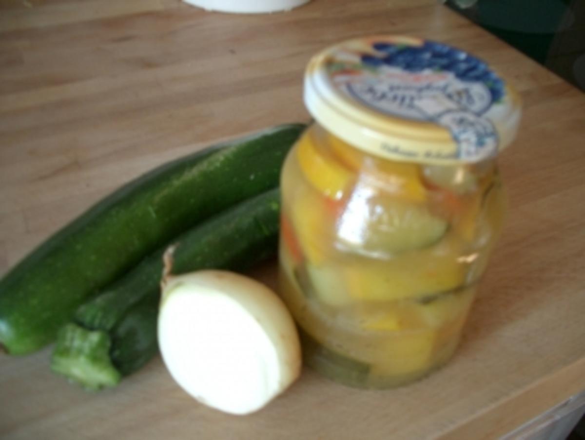 Zucchini - süß-sauer - Rezept
