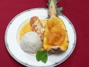 Mexikanisches Hähnchenfilet mit Orangensoße und Ananas an Reis - Rezept