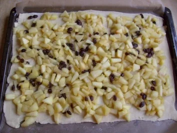 Apfelkuchen mit Mandelhaube - Rezept