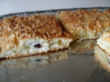 Apfelkuchen mit Mandelhaube - Rezept