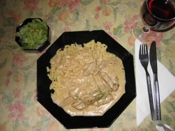 Hauptgericht: Rahmgeschnetzeltes nach Art des Hauses - Rezept