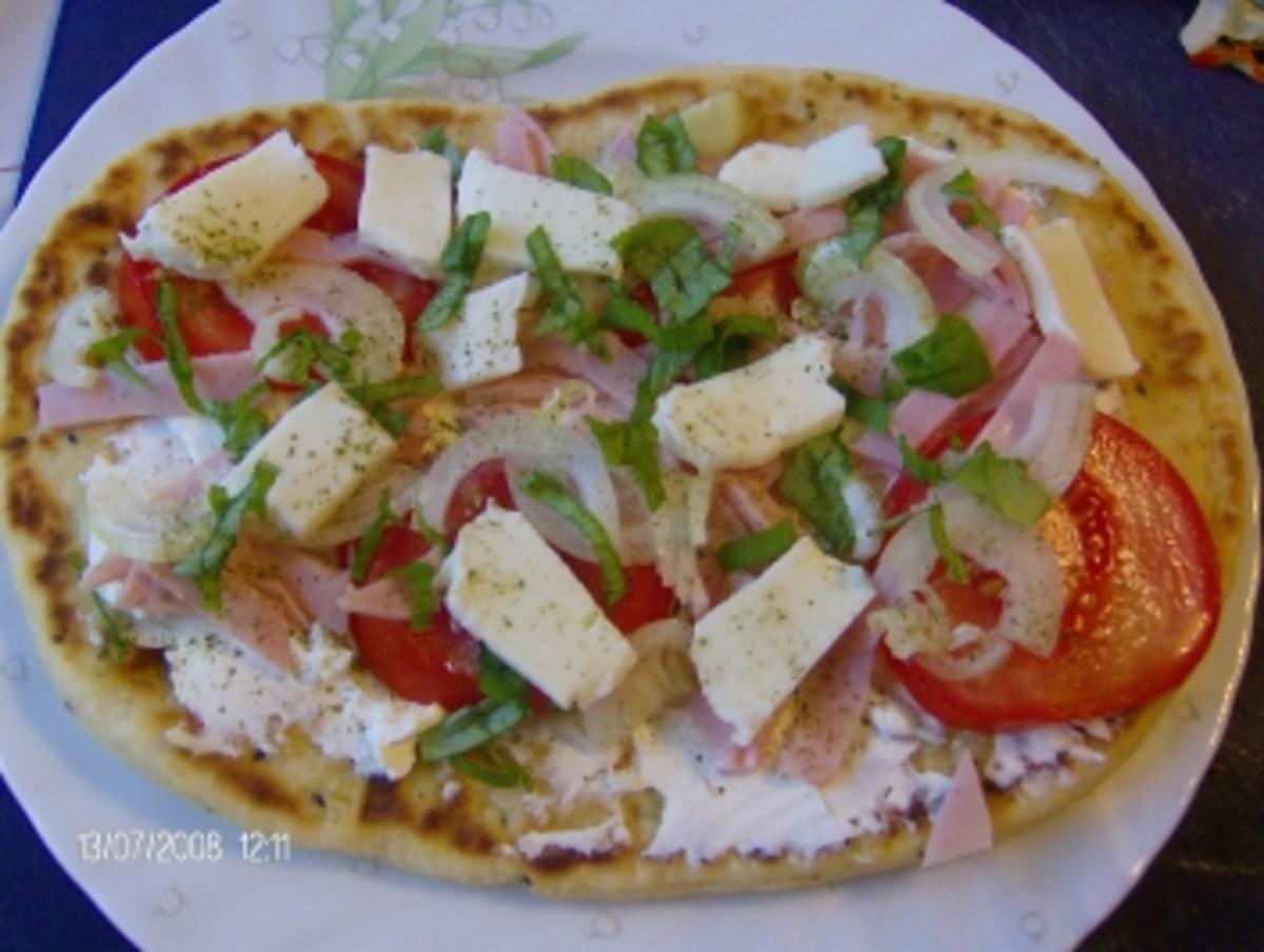 Naan-Bread-Pizza - Rezept