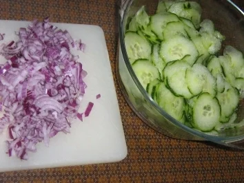 Rezept: Gurkensalat ala Rosa Gurkensalat ala Rosa - Rezept