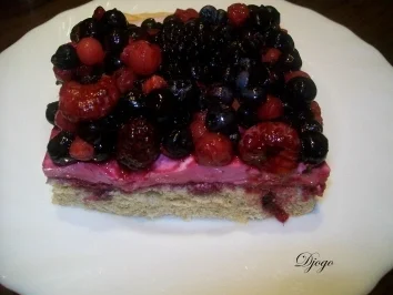 Rezept: Waldbeer Schnitten Waldbeer Schnitten - Rezept