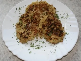 Rezept: Zwiebel-Käse-Puffer Bild Nr. 2 Zwiebel-Käse-Puffer - Rezept - Bild Nr. 2