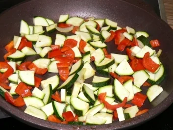 Rezept: scharfes Putengulasch "italiano" scharfes Putengulasch "italiano" - Rezept