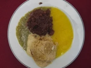 Hot-Dark-Chocolate-Banana-Soufflee & White-Chocolate-Mango-Soufflee - Rezept