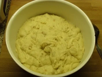 Rezept: Dinkelgrieß mit gesüßten Nüssen…. Dinkelgrieß mit gesüßten Nüssen…. - Rezept