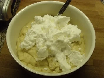 Rezept: Dinkelgrieß mit gesüßten Nüssen…. Dinkelgrieß mit gesüßten Nüssen…. - Rezept