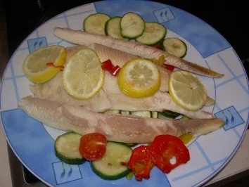 Rezept: Forelle im feurigen Gemüsebett... Forelle im feurigen Gemüsebett... - Rezept