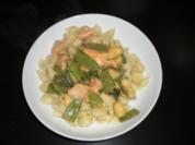Hähnchen-Gemüse mit Nudeln - Rezept