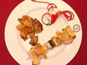 Afrikaspieß mit Zitronen-Bananen-Kartoffeln - Rezept