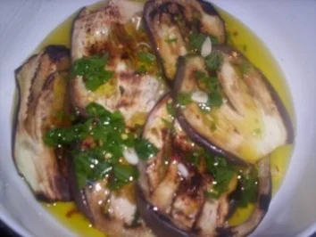 Rezept: gegrillte Auberginen in Öl gegrillte Auberginen in Öl - Rezept