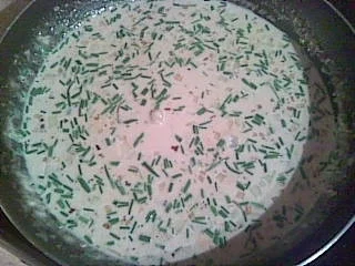 Rezept: Schnittlauch-Zwiebel-Sahne-Soße Schnittlauch-Zwiebel-Sahne-Soße - Rezept