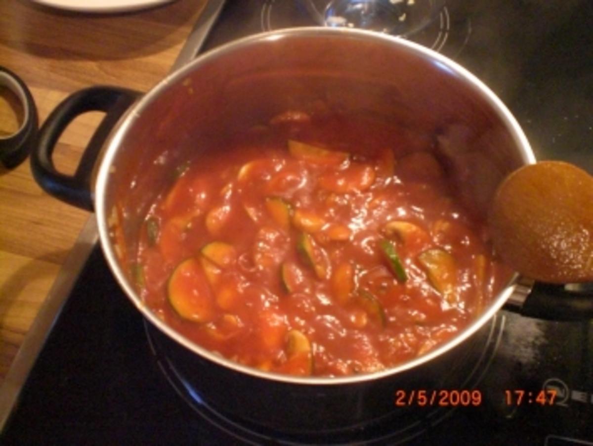 Lasagne mit Hüttenkäse, Zucchini und Champignons - Rezept - Bild Nr. 4