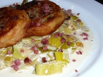 Rezept: Herzhafte Kartoffelschnecken mit Hackfleisch und Rahmporree Bild Nr. 3 Herzhafte Kartoffelschnecken mit Hackfleisch und Rahmporree - Rezept - Bild Nr. 3