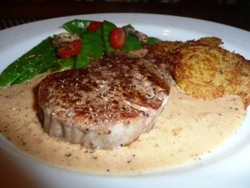 Rinderfilet mit Zuckerschoten und Rösti - Rezept
