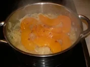 Chilli - Pfirsichsauerkraut mit Speckwürfelchen - Rezept