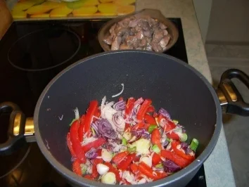 Filet mit Paprika und Zwiebeln - Rezept