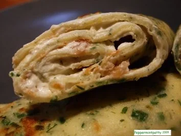 Rezept: Kräutercrêpes mit Lachs Kräutercrêpes mit Lachs - Rezept