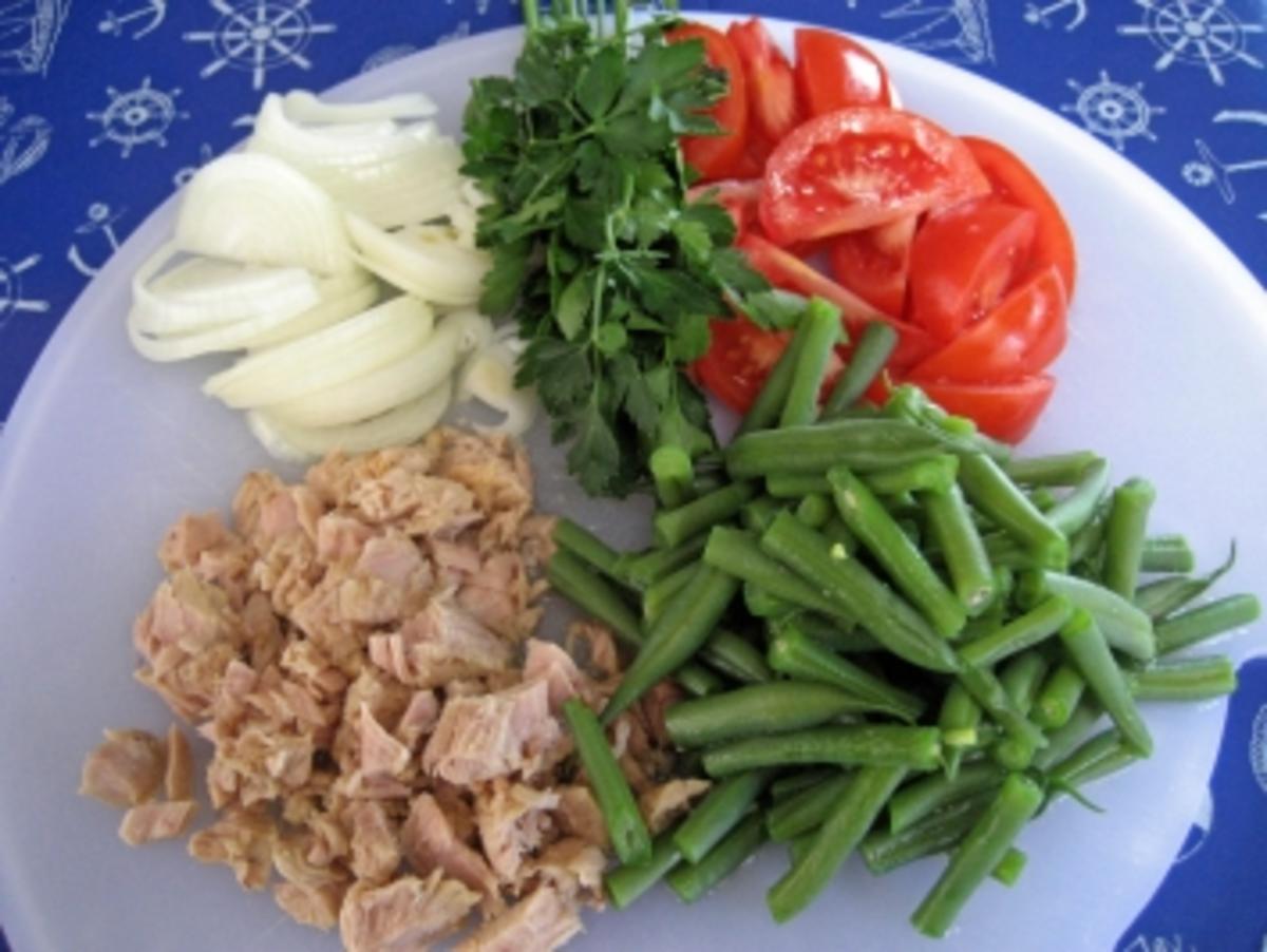 Tomatensalat mit Bohnen und Thunfisch - Rezept