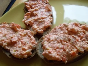 Rezept: Brotaufstrich mit Seelachsschnitzel Brotaufstrich mit Seelachsschnitzel - Rezept
