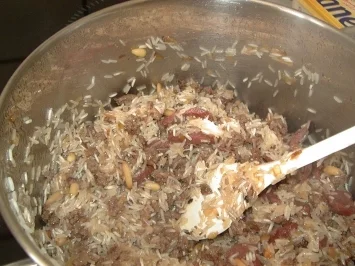 Rezept: Würziges Reisgericht ~ Ros Kabse Würziges Reisgericht ~ Ros Kabse - Rezept