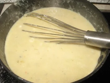 Rezept: Frischer Spinat in einer Gorgonzola Sauce auf Nudeln Frischer Spinat in einer Gorgonzola Sauce auf Nudeln - Rezept