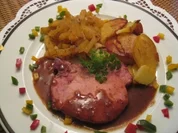 Kasslerkotelette an Pflaumensauce mit Steckrübengemüse & Bratkartoffel - Rezept