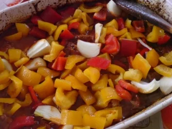 Rezept: Zigeunergulasch mit Gnocchi oder Nudeln Zigeunergulasch mit Gnocchi oder Nudeln - Rezept