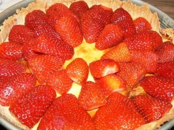 Erdbeere vermählt sich mit Käsekuchen oder - Rezept - Bild Nr. 4